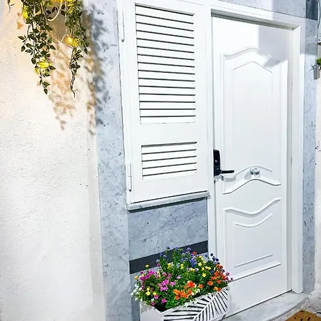 Via Dei Tribunali - Duomo La Sotterranea Napels